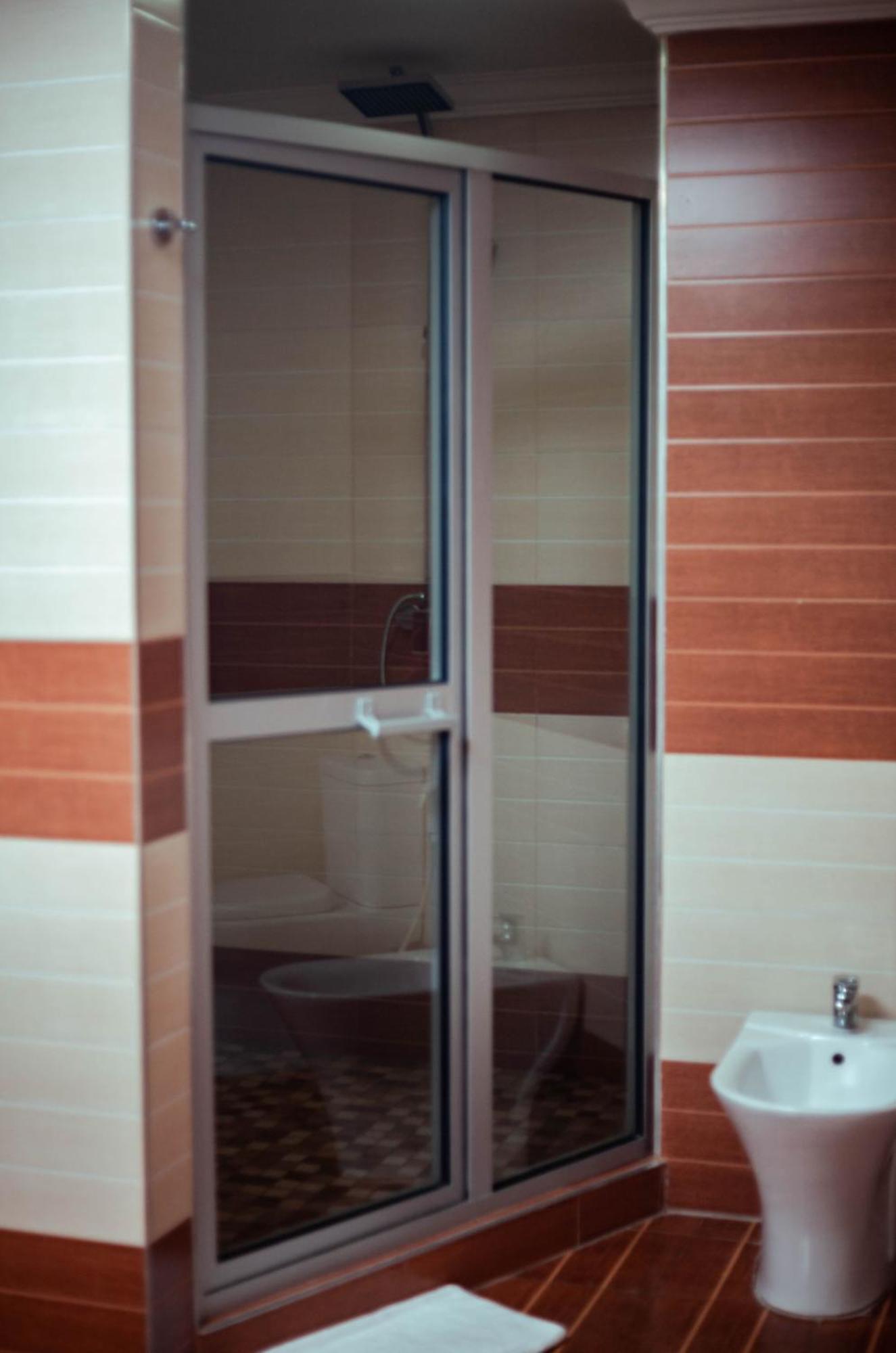 Crossroads Hotel Блантайър Екстериор снимка
